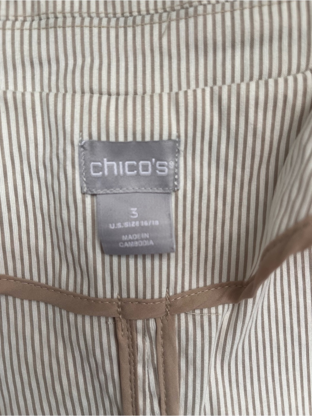 Chico's Cream and Gold Seersucker Button-Front Jacket 3 - Picture 7 of 11